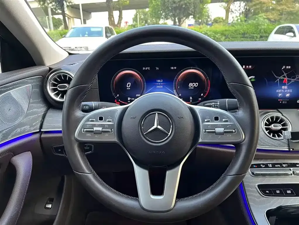 Mercedes-Benz CLS — фото 10