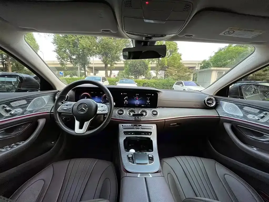 Mercedes-Benz CLS — фото 9
