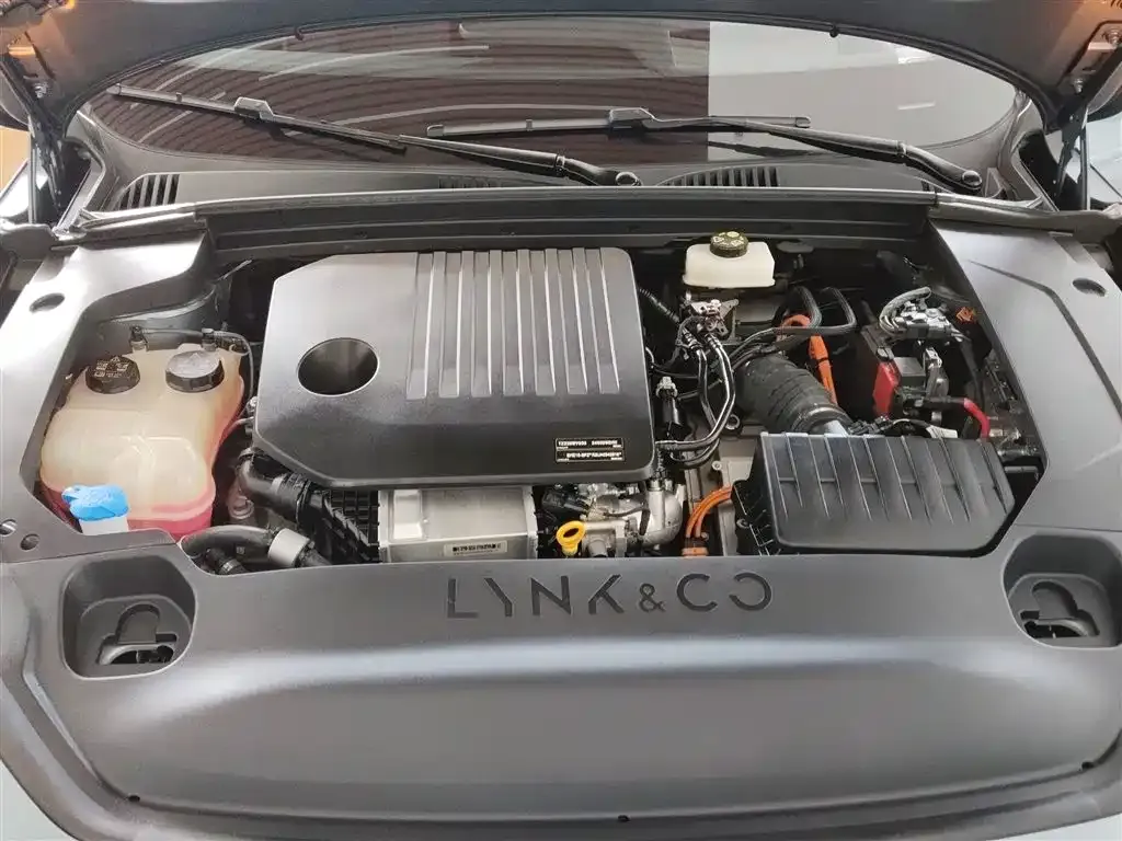 Lynk & Co 07 EM-P 2024 из CN, фото 10