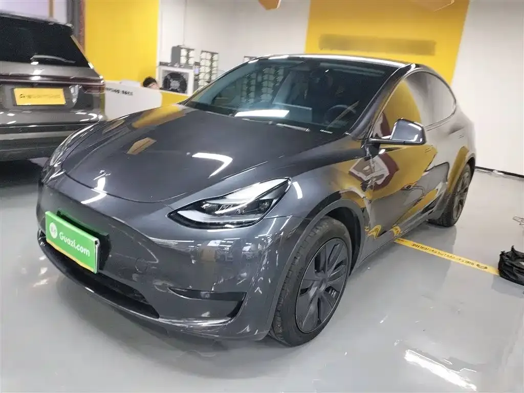Tesla Model Y 2024 из CN, фото 2