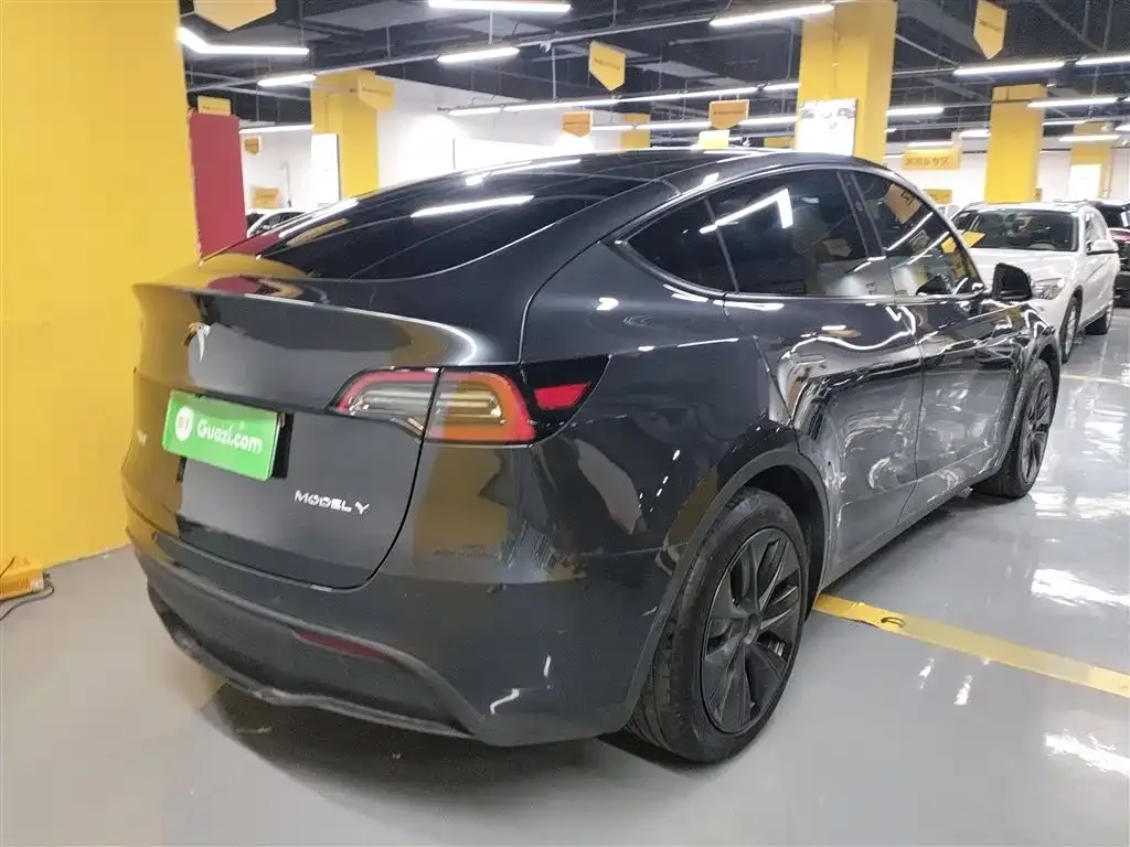 Tesla Model Y 2024 из CN, фото 7