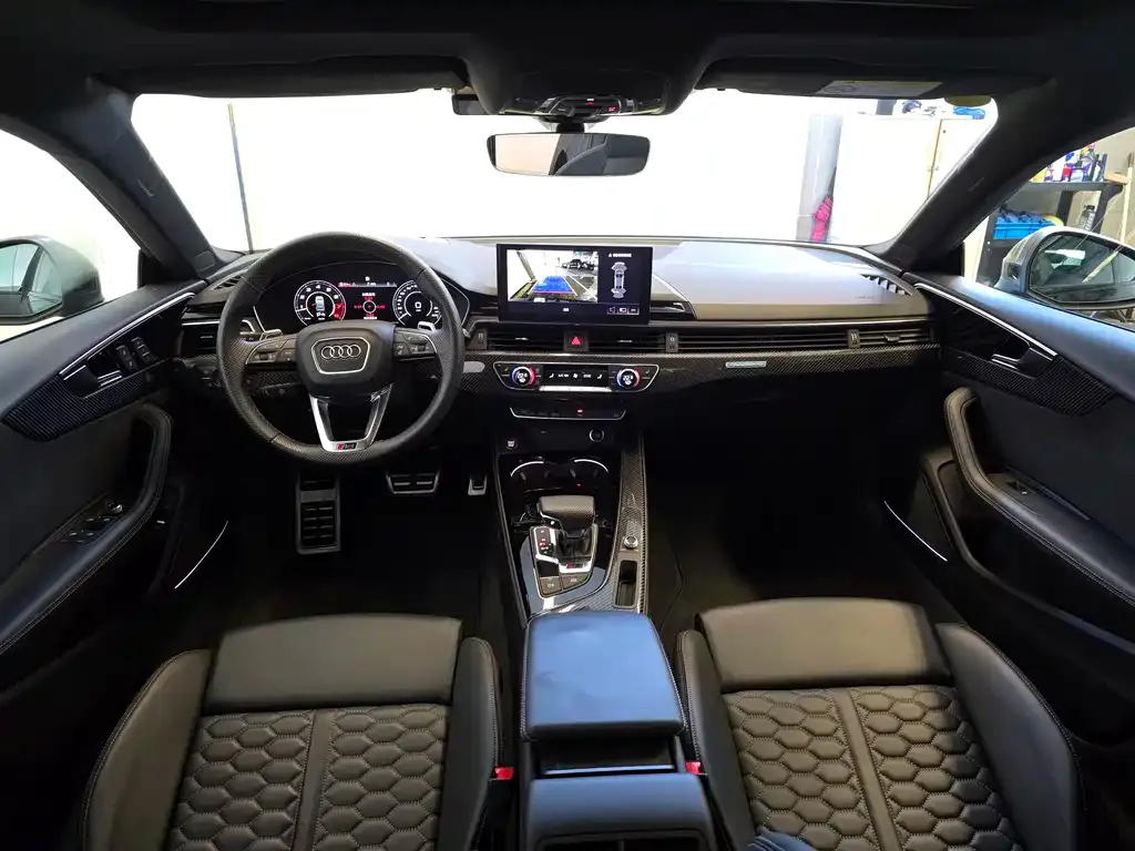 Audi RS 5 2024 из CN, фото 6