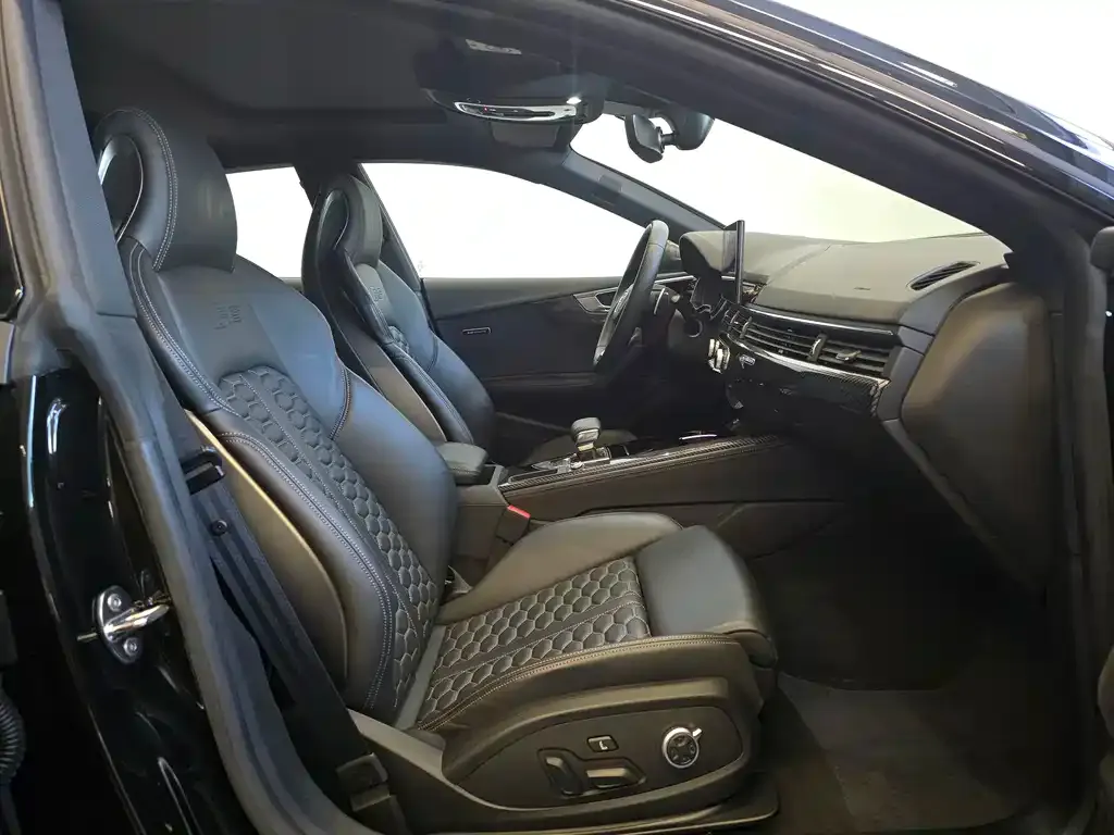 Audi RS 5 2024 из CN, фото 7