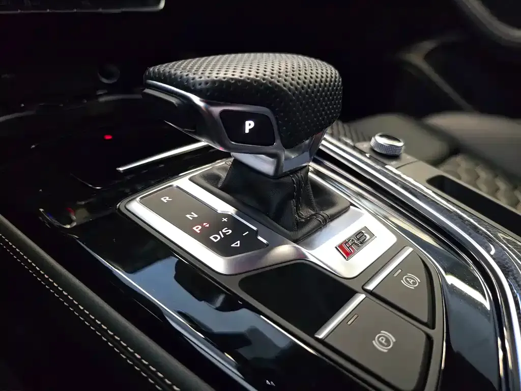 Audi RS 5 2024 из CN, фото 9