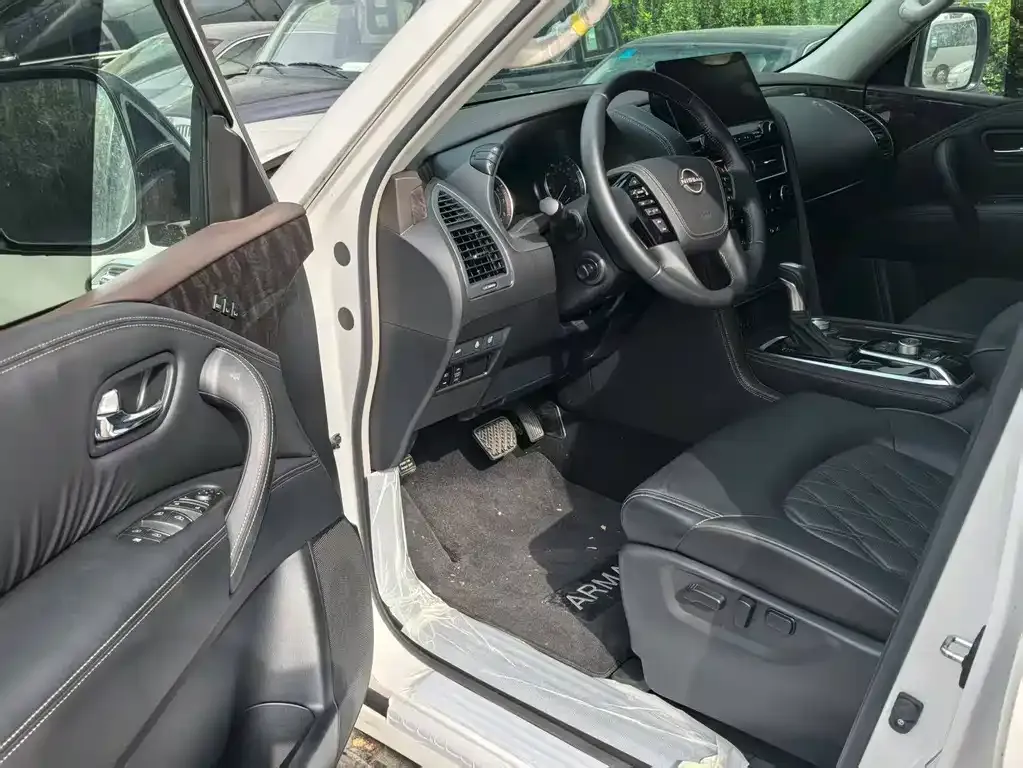 Nissan Patrol 2022 из CN, фото 5