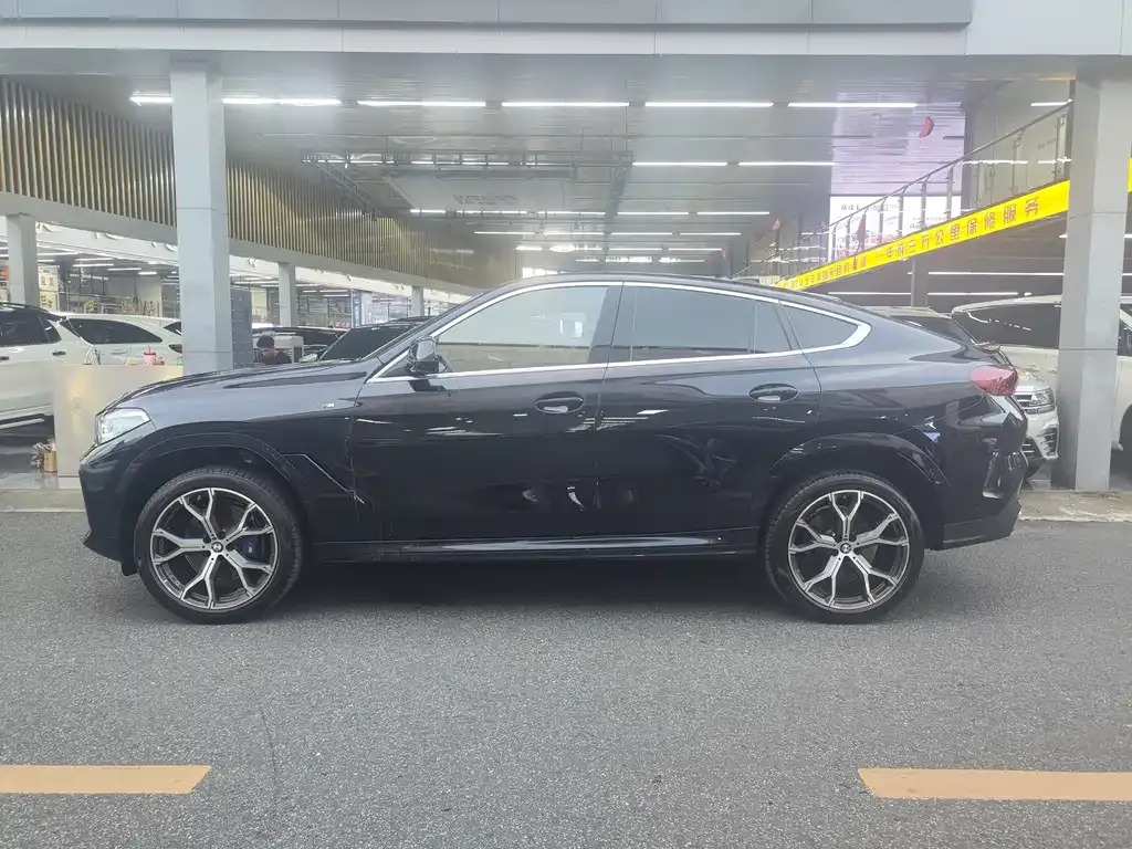 BMW X6 2022 из CN, фото 3
