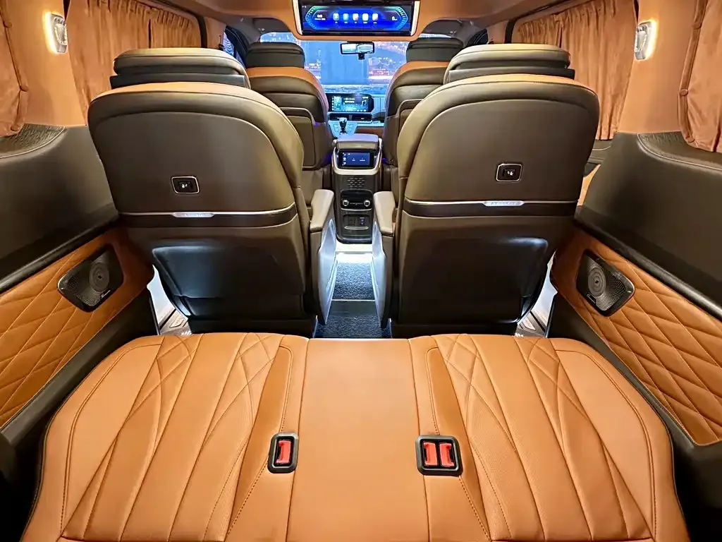 Ford Tourneo 2024 из CN, фото 6