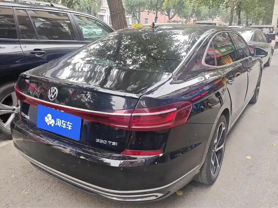 Volkswagen Passat 2023 из CN, фото 3