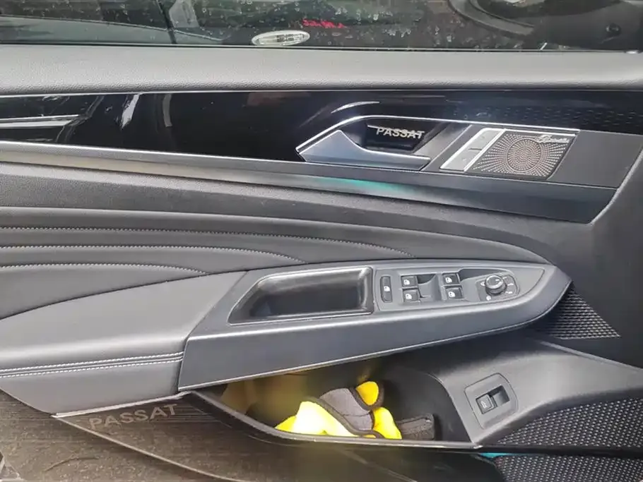 Volkswagen Passat 2023 из CN, фото 7