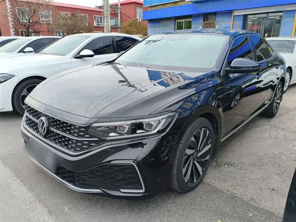 Volkswagen Passat 2022 из CN, фото 1