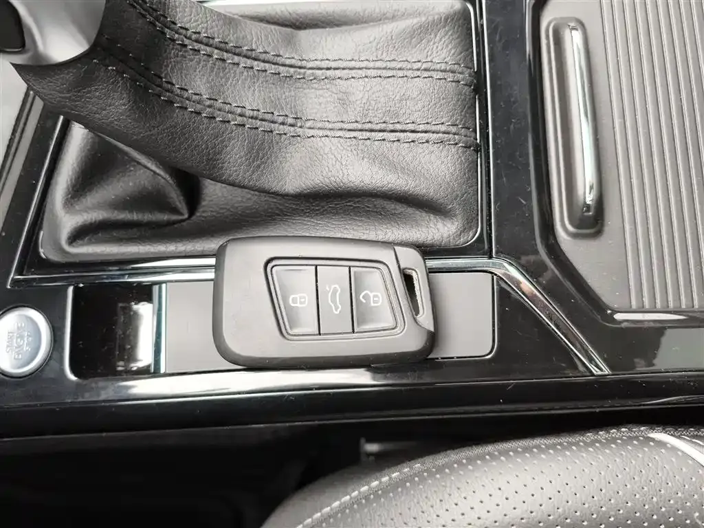 Volkswagen Passat 2022 из CN, фото 9