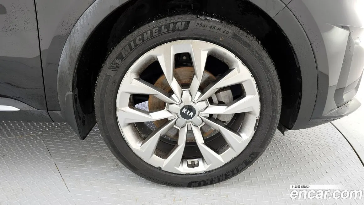 Kia Sorento — фото 5