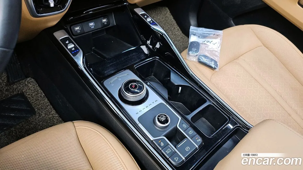 Kia Sorento — фото 9