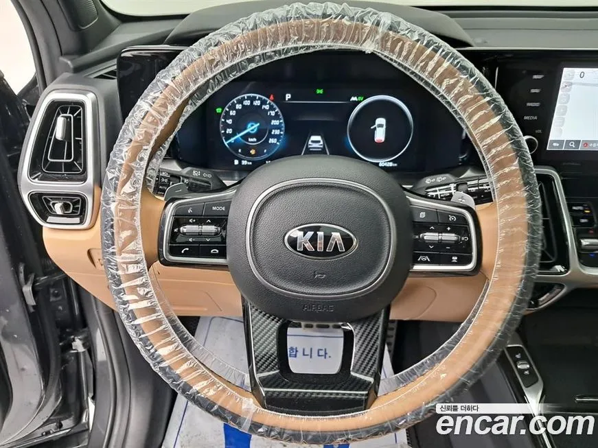 Kia Sorento — фото 7