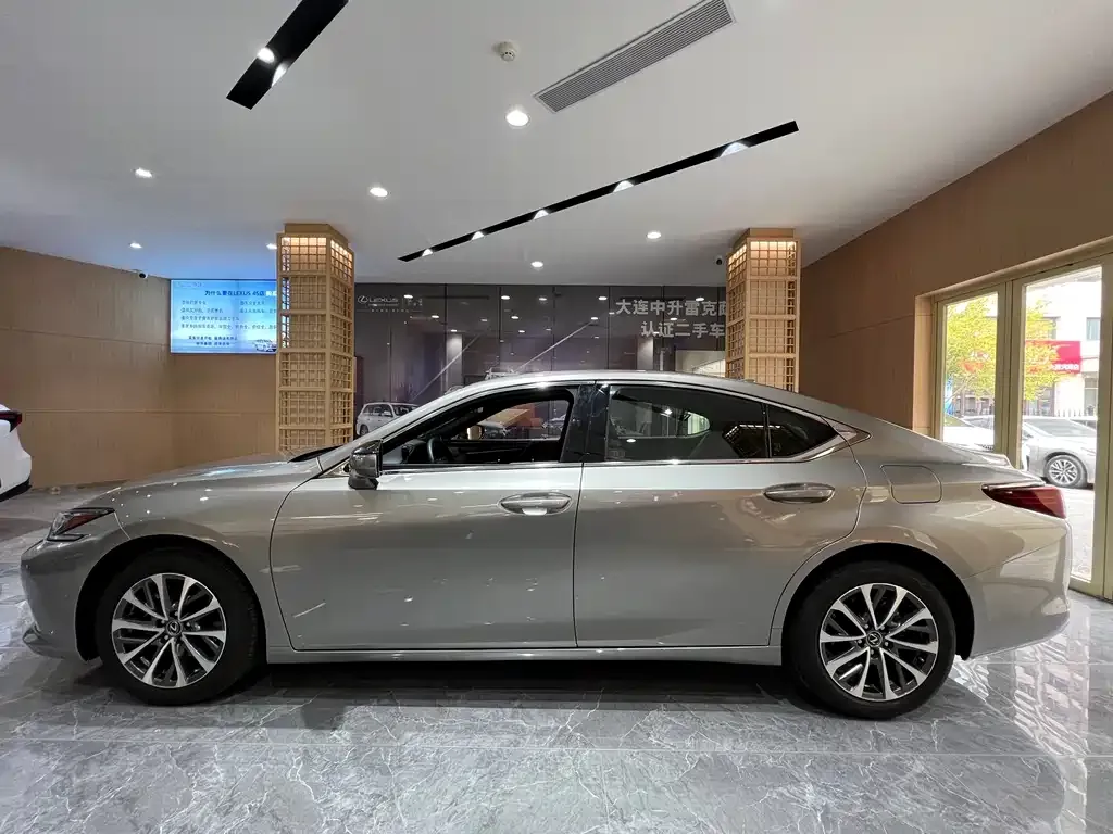 Lexus ES 2024 из CN, фото 4