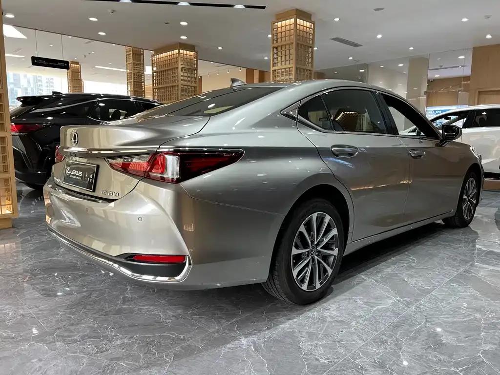 Lexus ES 2024 из CN, фото 7