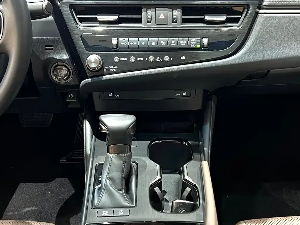 Lexus ES 2024 из CN, фото 8