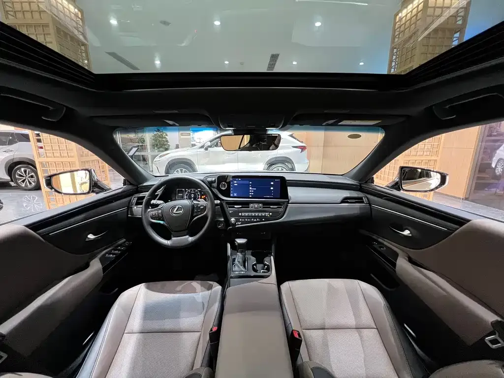 Lexus ES 2024 из CN, фото 9