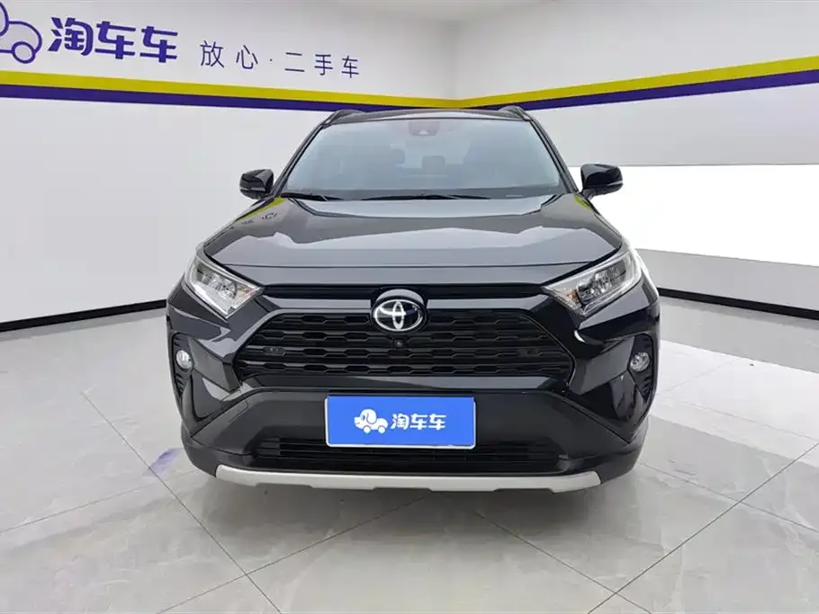 Toyota RAV4 2022 из CN, фото 2