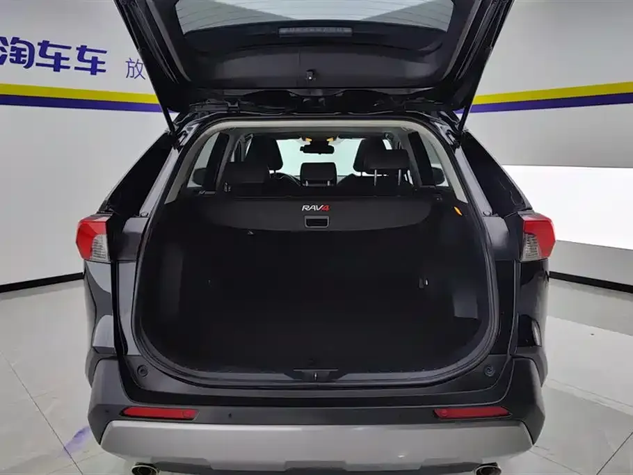 Toyota RAV4 2022 из CN, фото 4