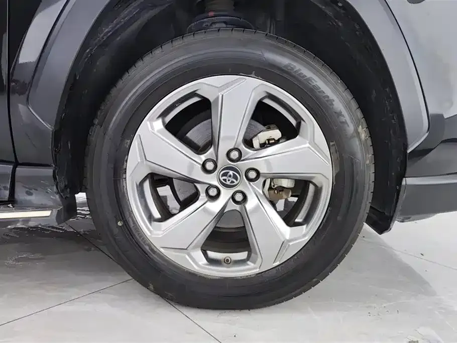 Toyota RAV4 2022 из CN, фото 6