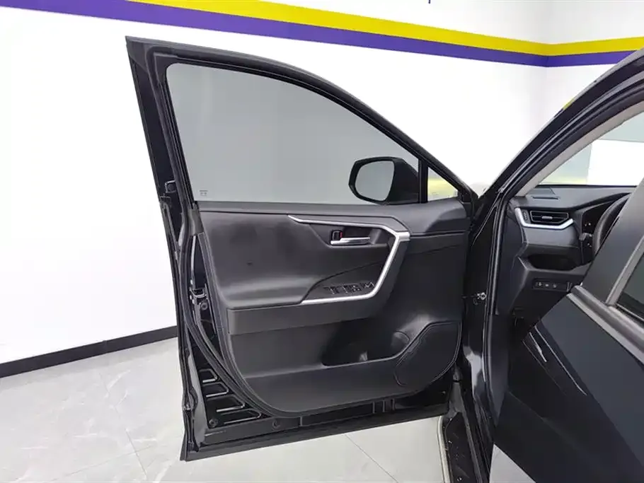 Toyota RAV4 2022 из CN, фото 7