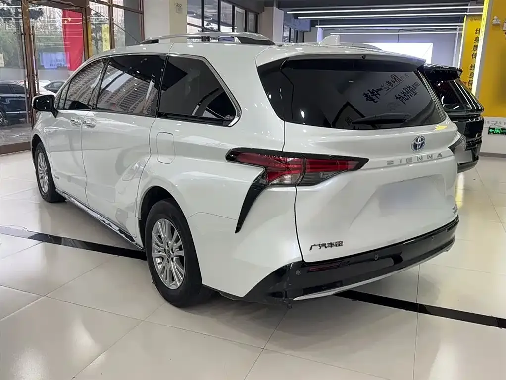 Toyota Sienna 2022 из CN, фото 6