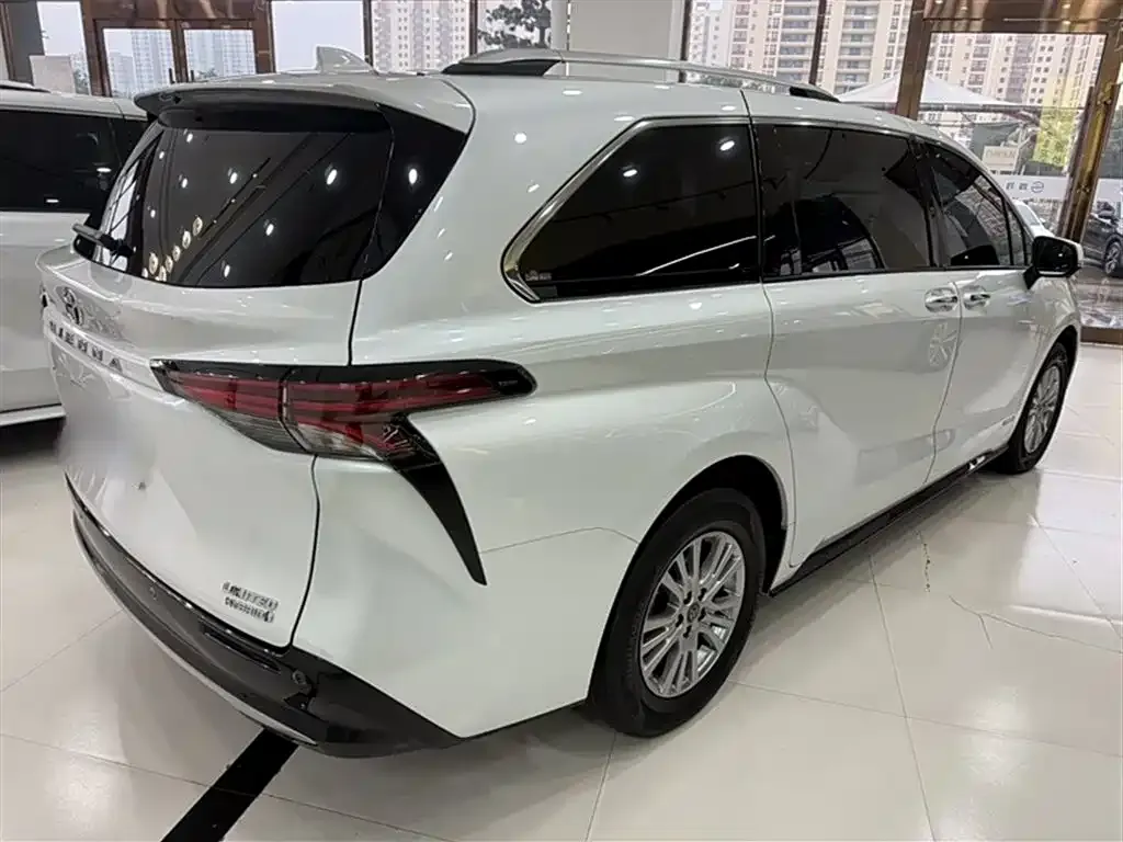 Toyota Sienna 2022 из CN, фото 7