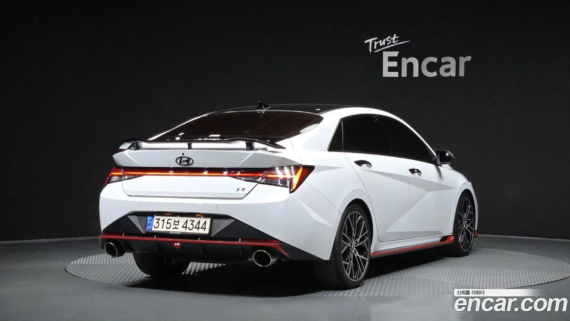 Hyundai AVANTE — фото 2