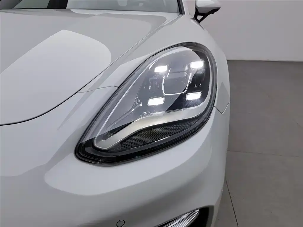 Porsche Panamera Hybrid 2023 из CN, фото 7