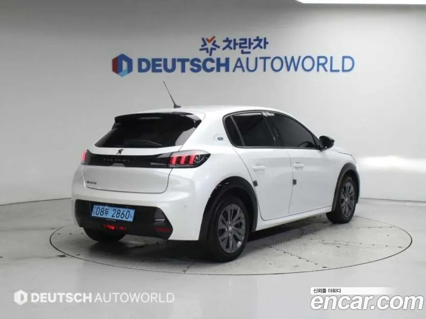 Peugeot 208 2022 из KR, фото 2