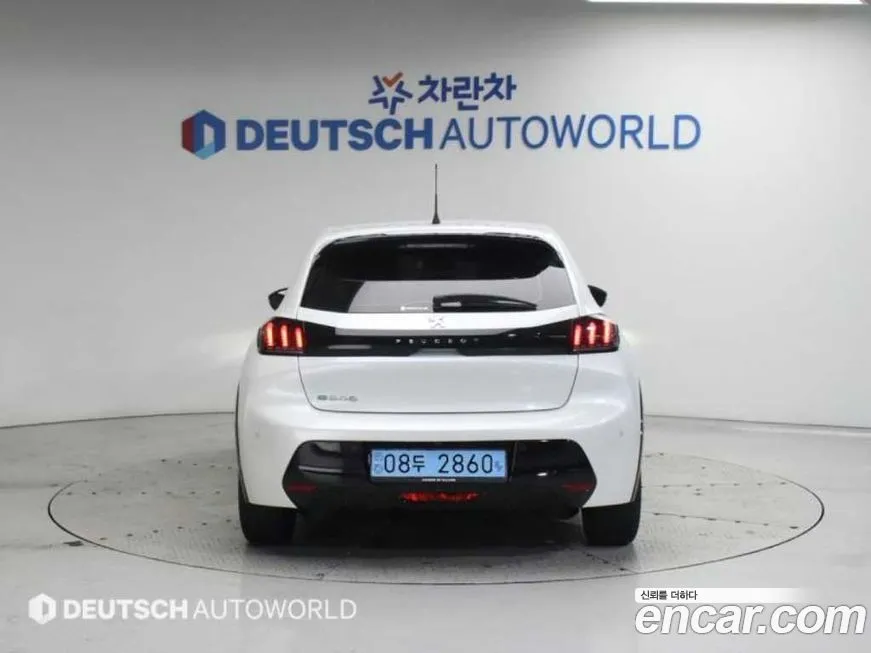 Peugeot 208 2022 из KR, фото 4