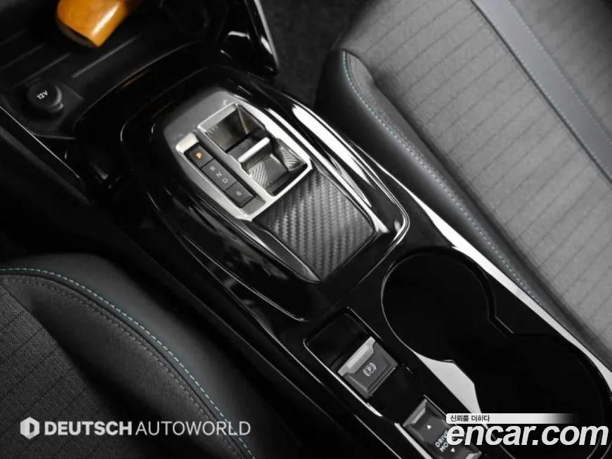 Peugeot 208 2022 из KR, фото 9