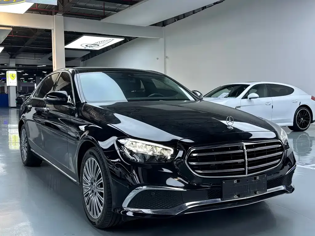 Mercedes-Benz E-Class 2023 из CN, фото 3