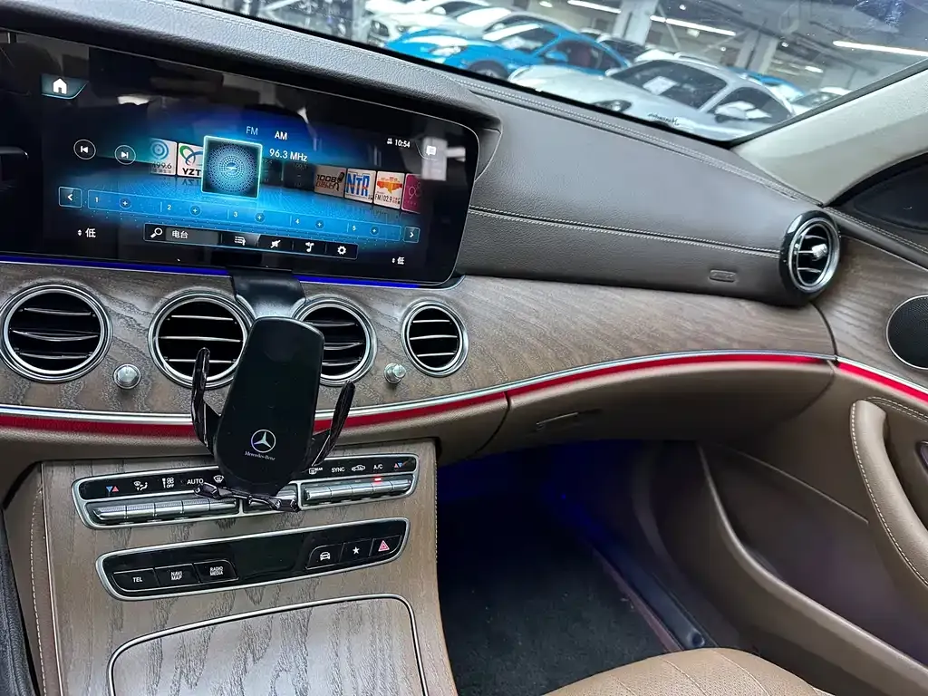 Mercedes-Benz E-Class 2023 из CN, фото 5
