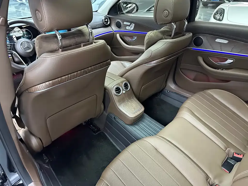 Mercedes-Benz E-Class 2023 из CN, фото 9