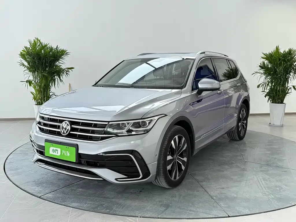Volkswagen Tiguan L 2021 из CN, фото 1