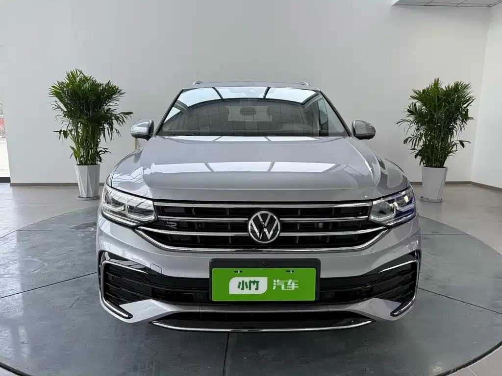 Volkswagen Tiguan L 2021 из CN, фото 2