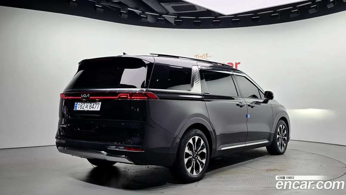 Kia Carnival 2023 из KR, фото 2