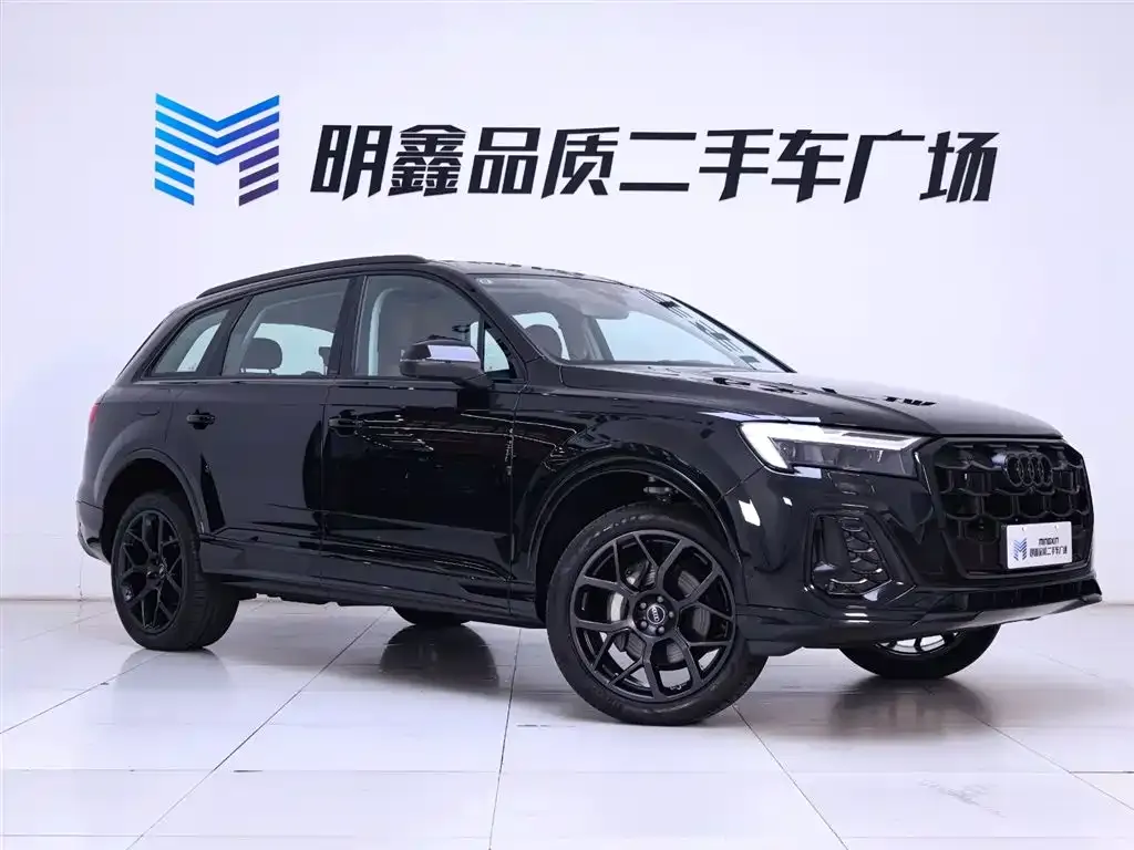 Audi Q7 2024 из CN, фото 5
