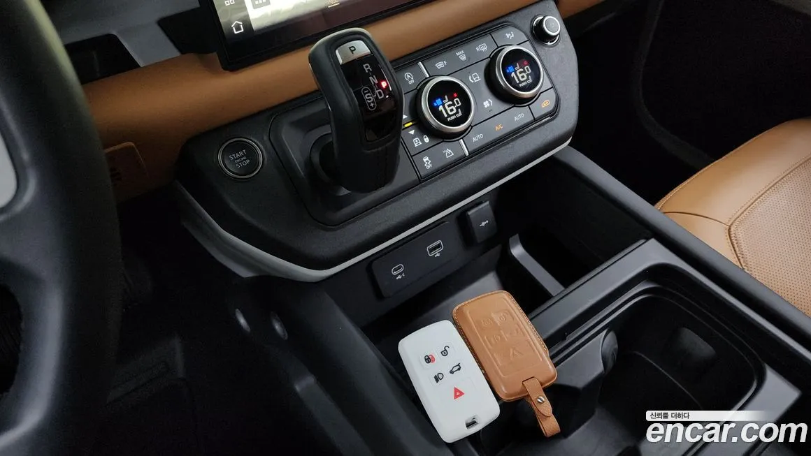 Land Rover Defender — фото 9