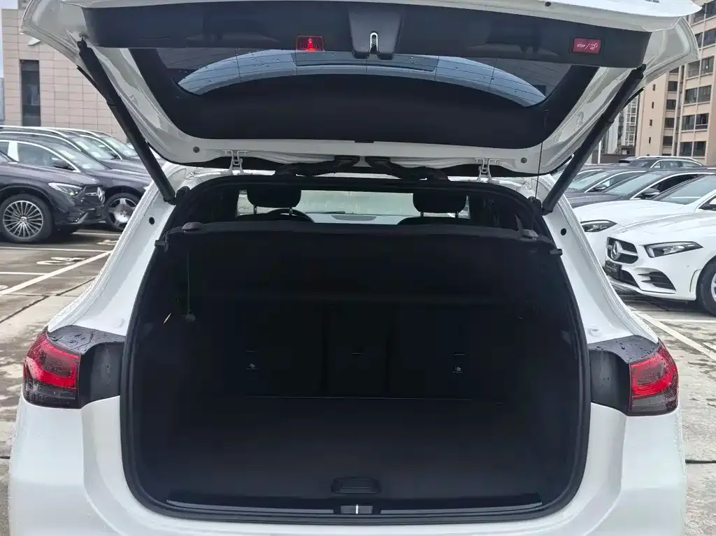 Mercedes-Benz GLA — фото 10