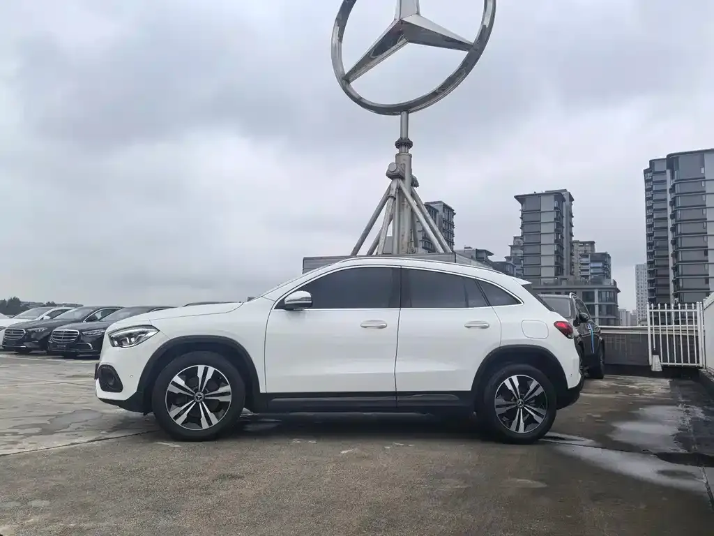 Mercedes-Benz GLA — фото 2