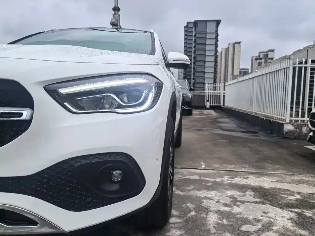 Mercedes-Benz GLA — фото 6