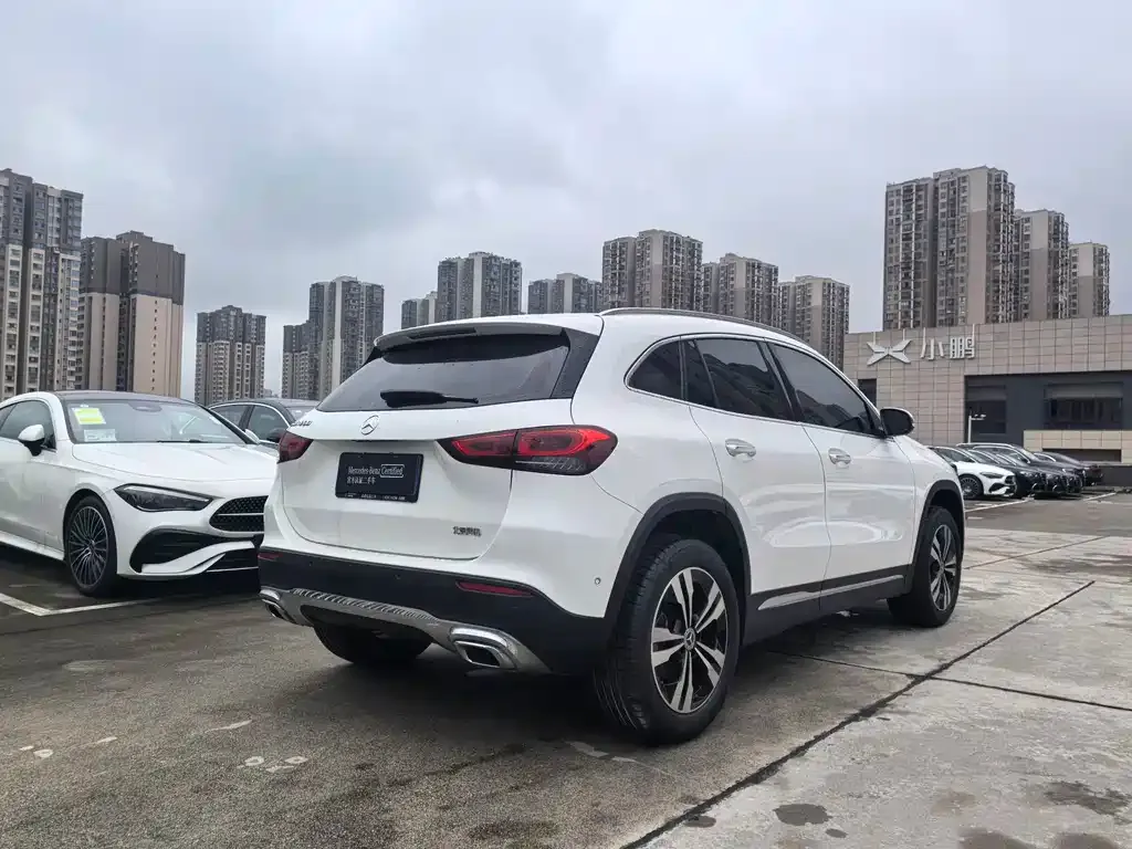 Mercedes-Benz GLA — фото 7