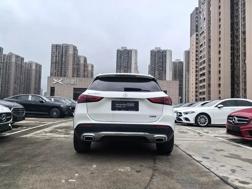 Mercedes-Benz GLA — фото 8