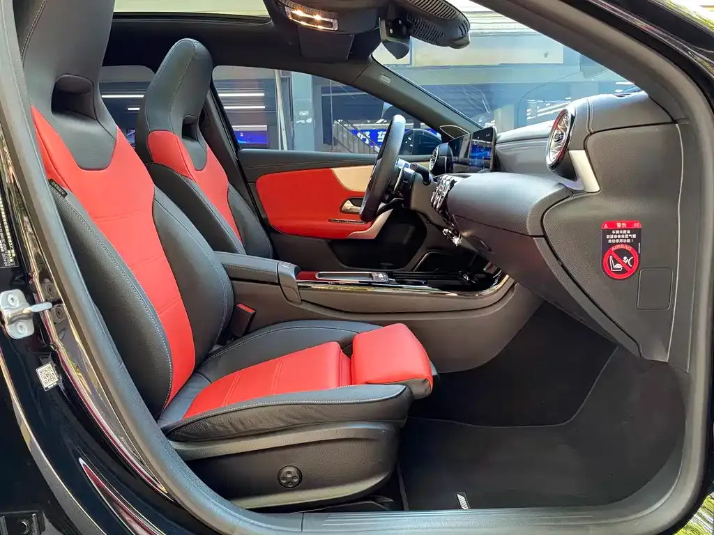 Mercedes-Benz A-Class AMG (Import) 2024 из CN, фото 7