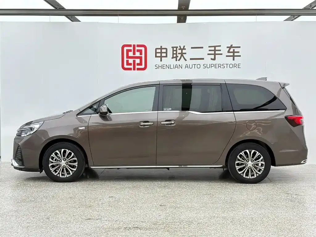 Buick GL8 2024 из CN, фото 3
