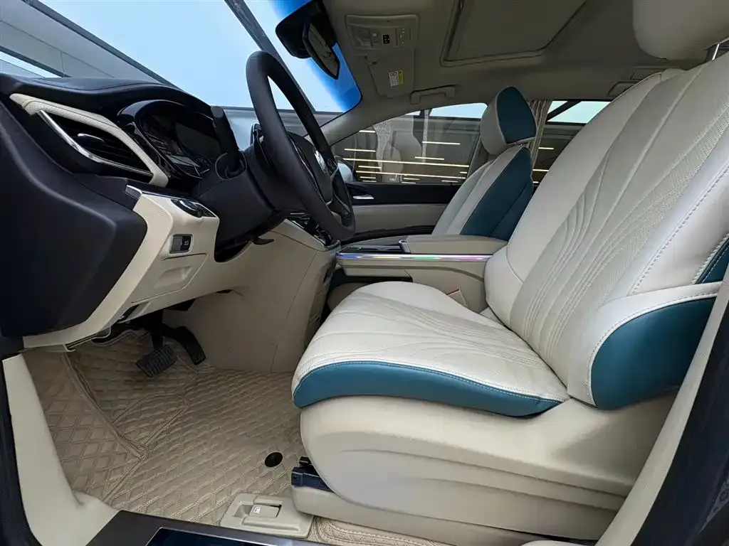 Buick GL8 2024 из CN, фото 8