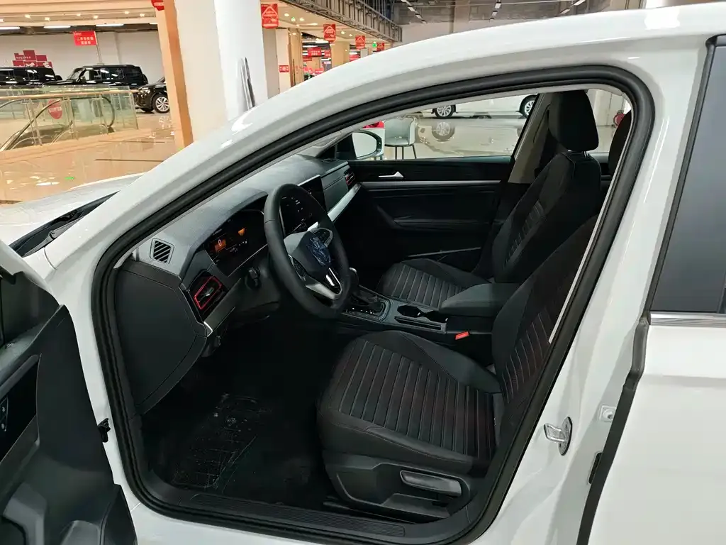 Volkswagen Lavida 2025 из CN, фото 8